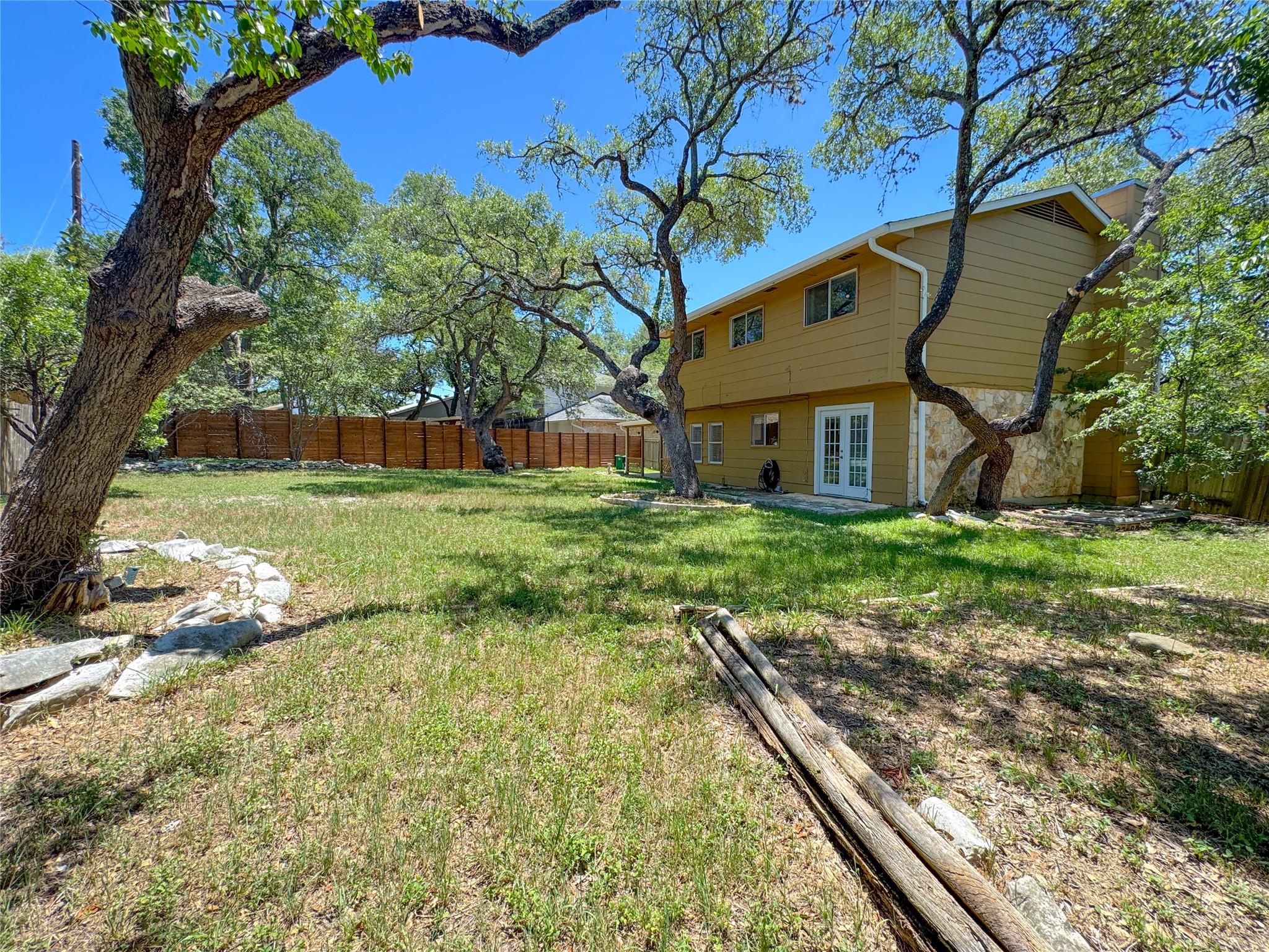 4702 White Elm DR