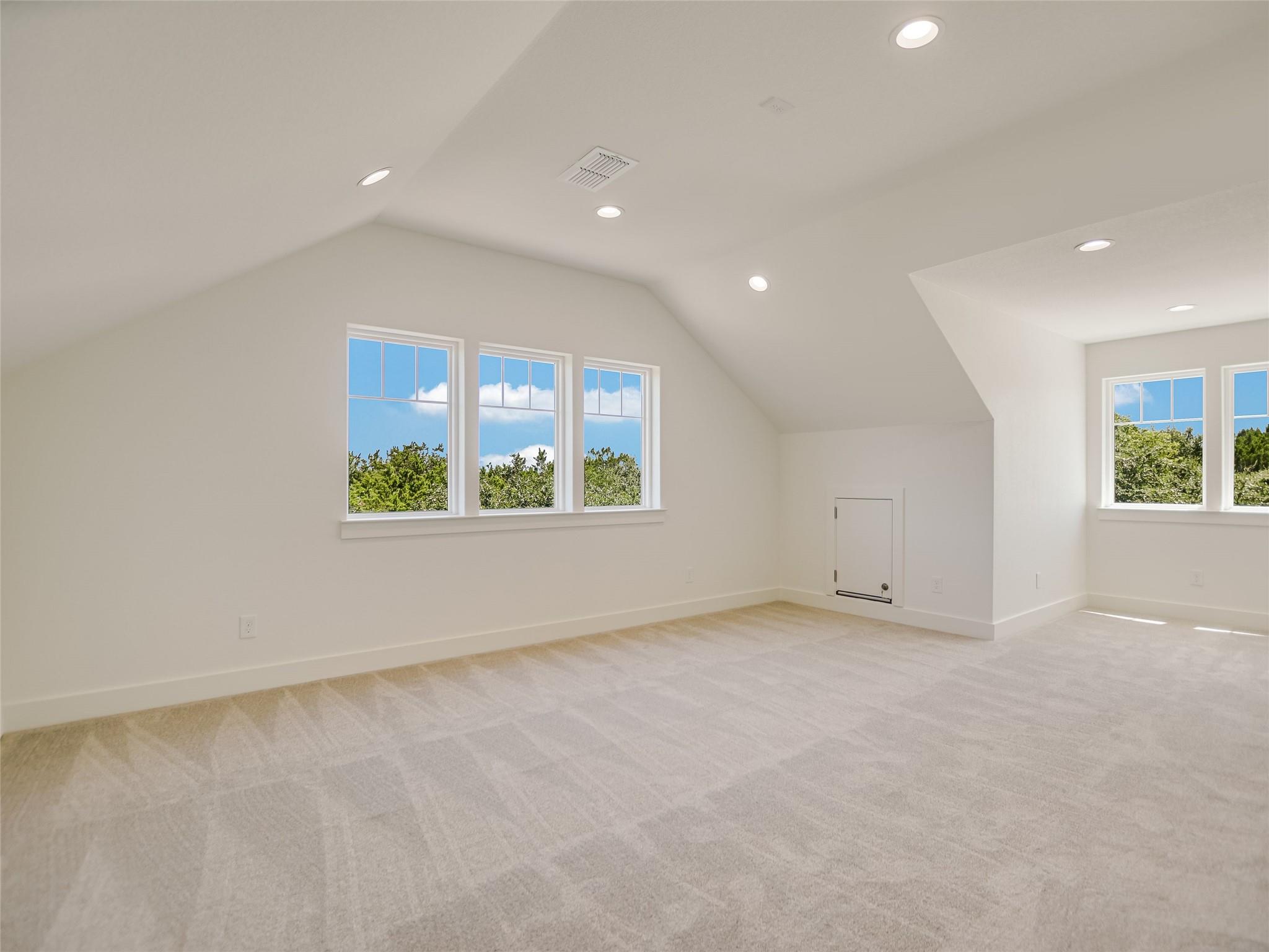 13 Rock Hollow CIR