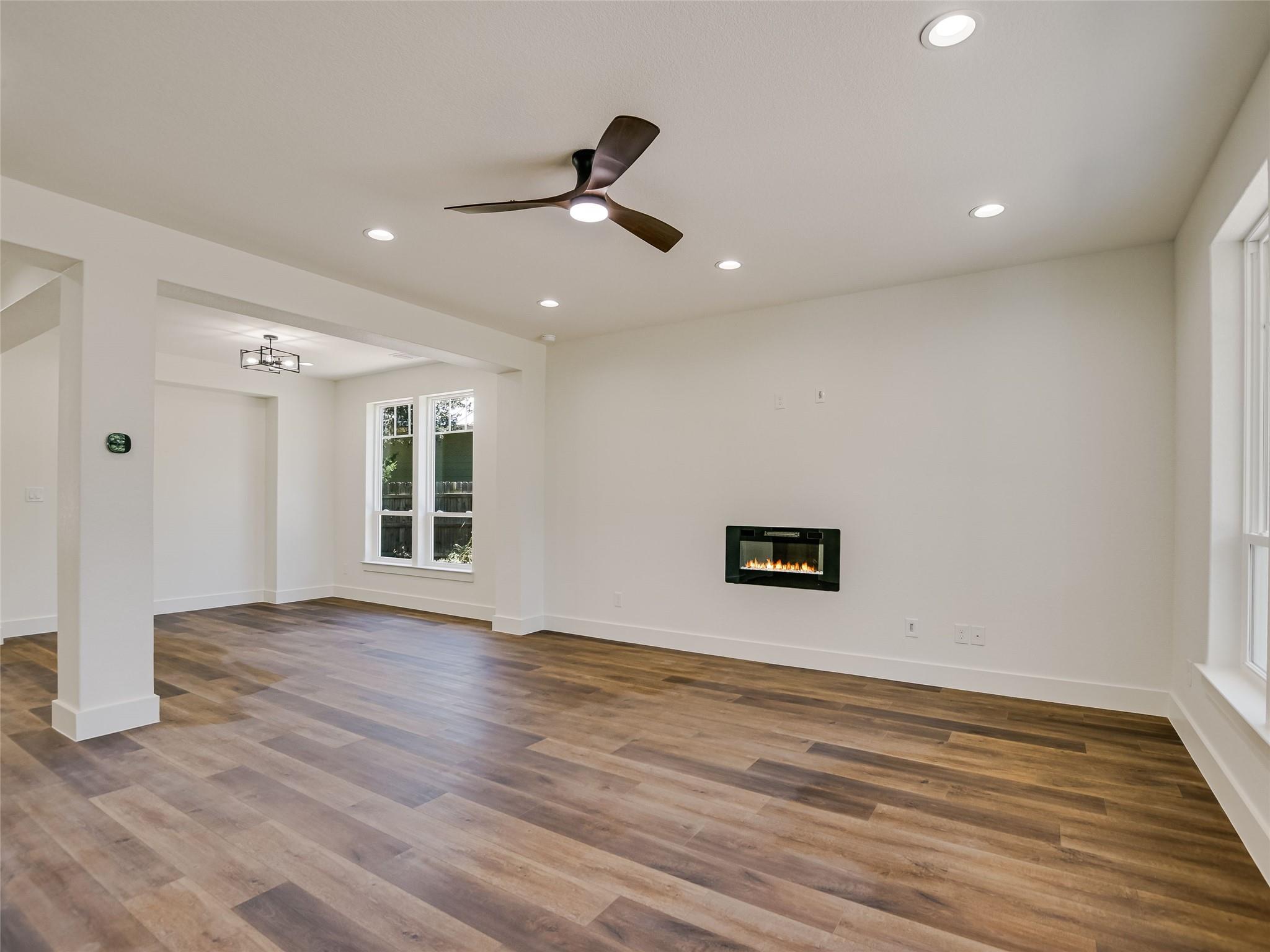 13 Rock Hollow CIR