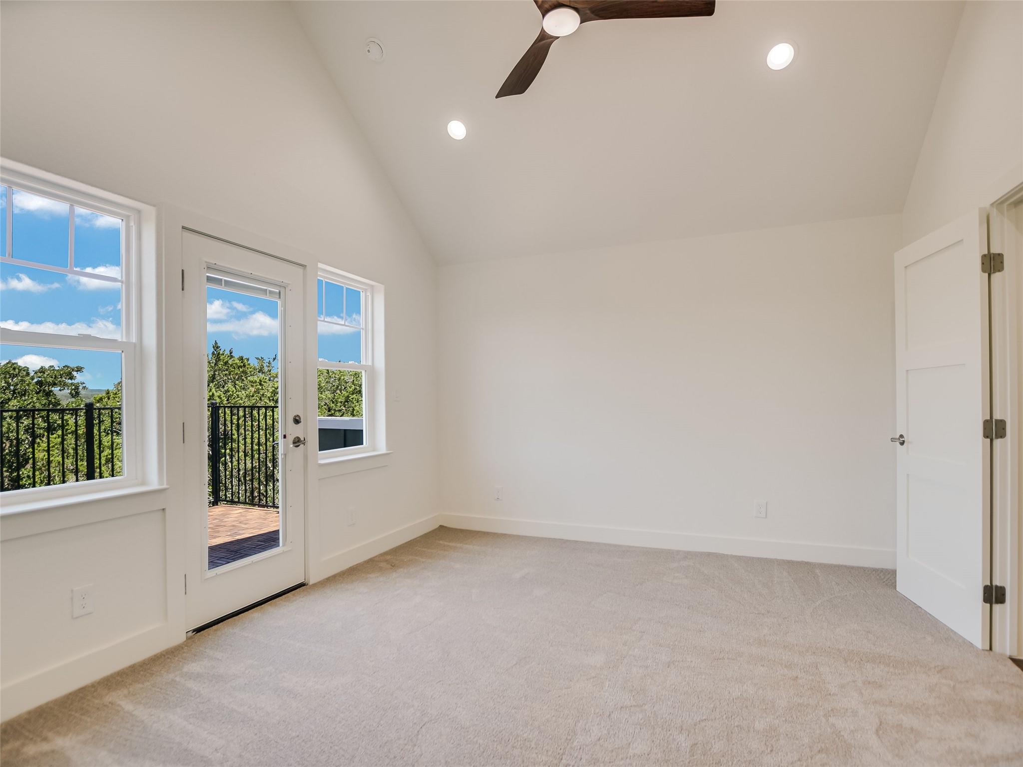 13 Rock Hollow CIR