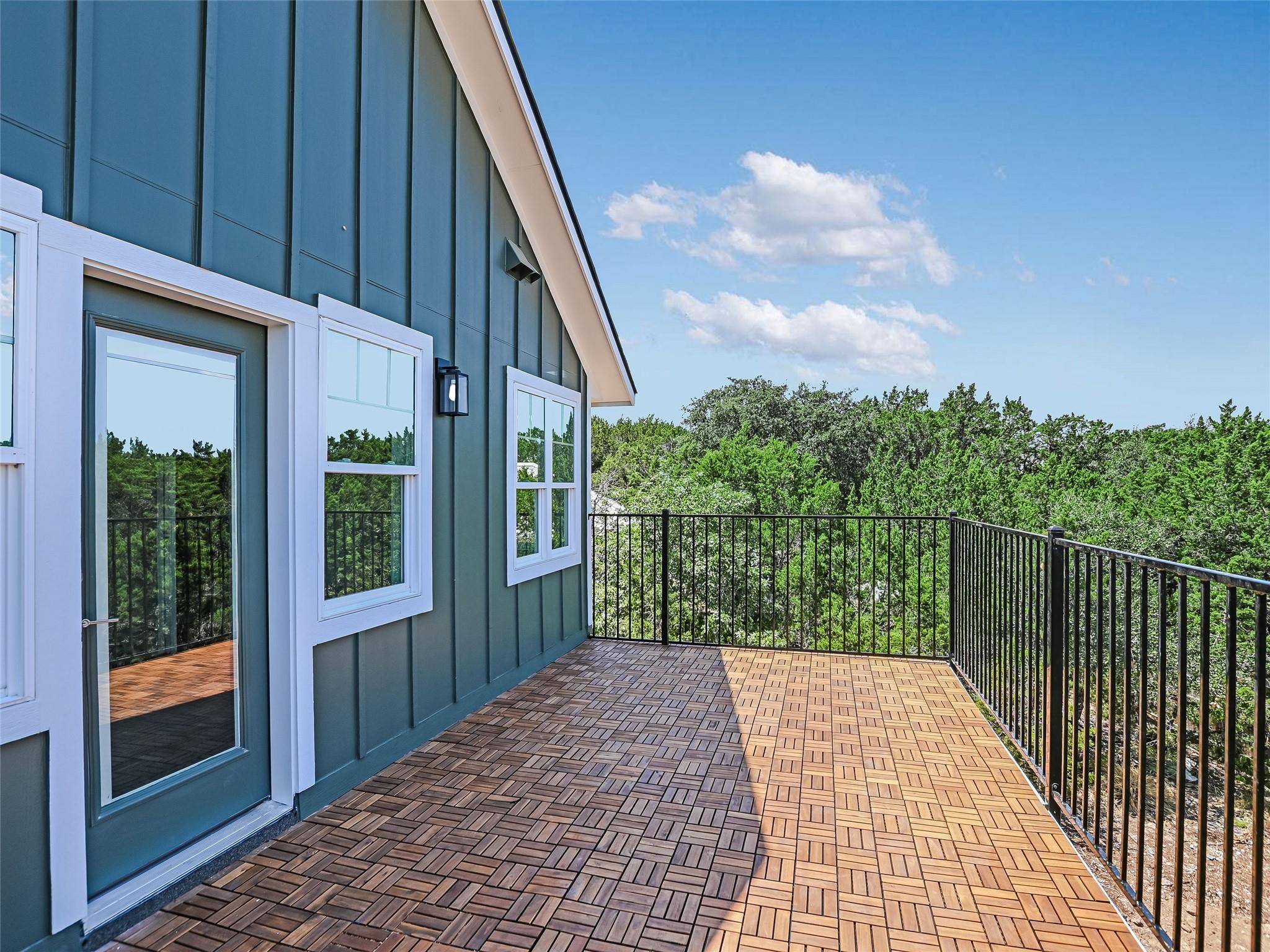 13 Rock Hollow CIR