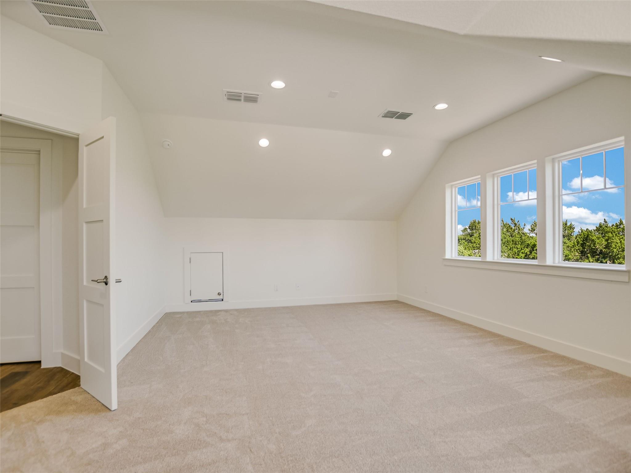 13 Rock Hollow CIR