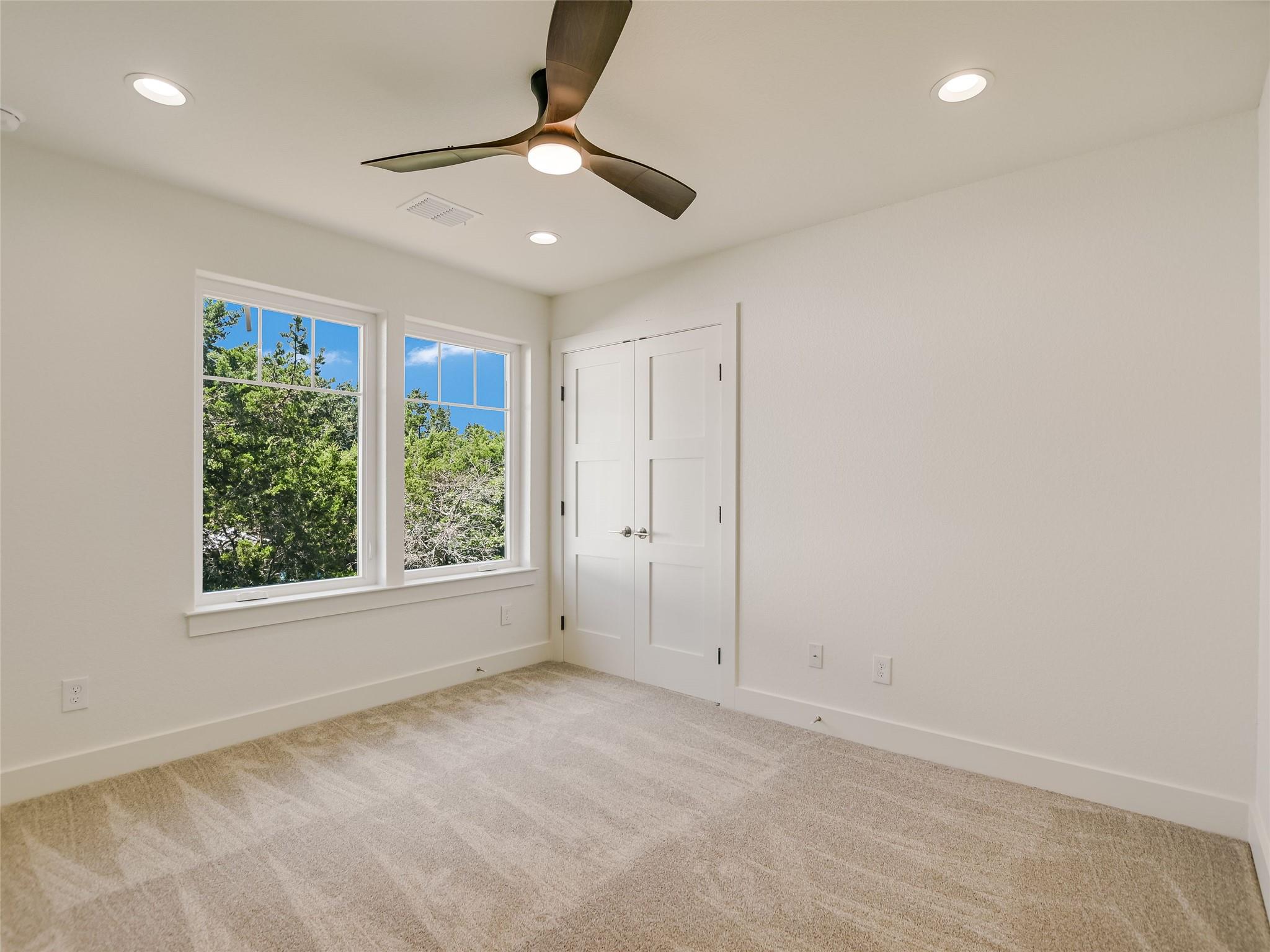 13 Rock Hollow CIR