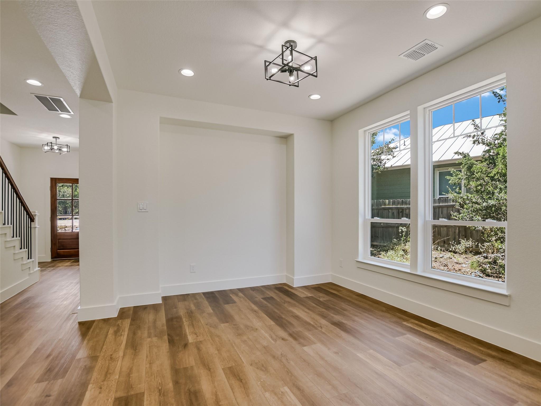13 Rock Hollow CIR