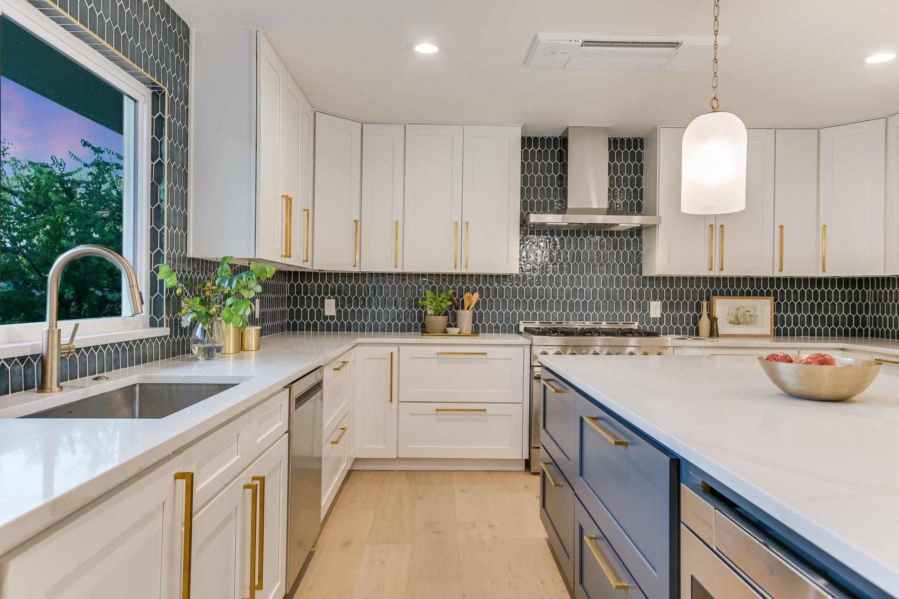 3104 Mistyglen CIR