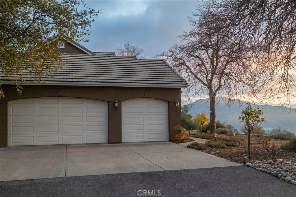 42139 Old Yosemite Road