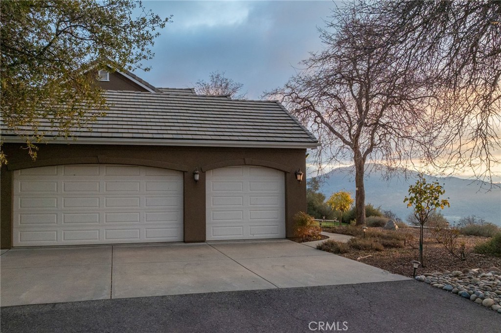 42139 Old Yosemite Road
