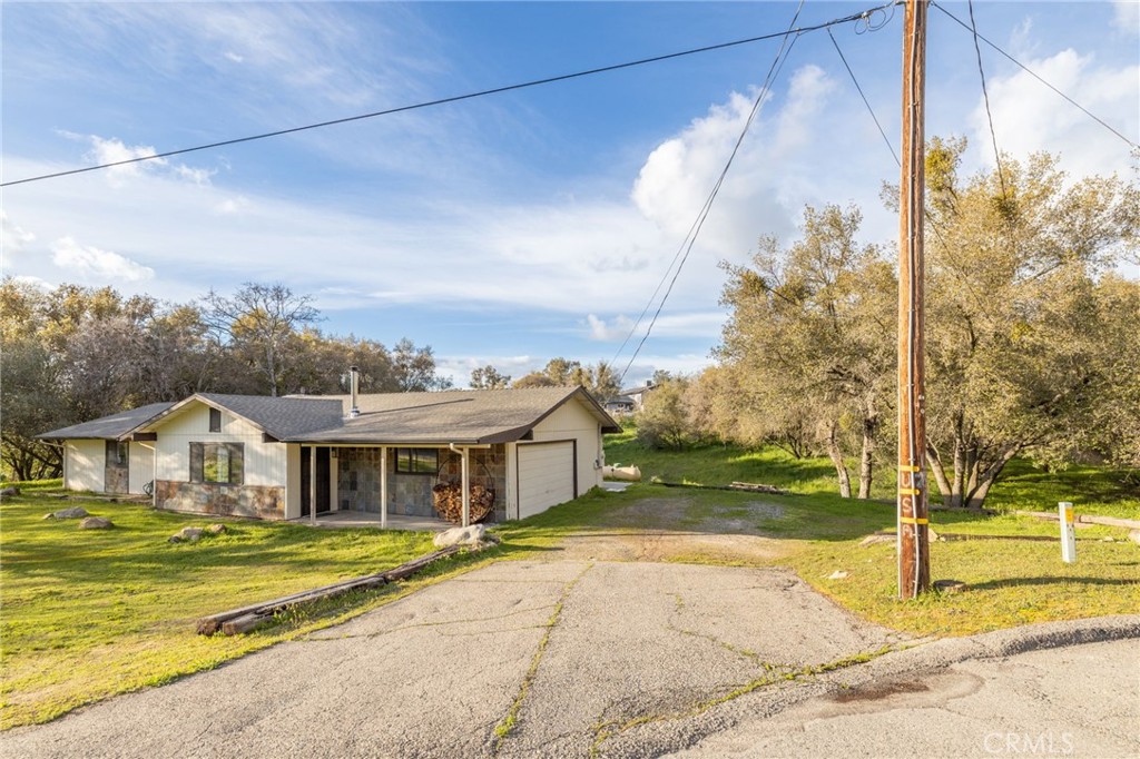 43317 Running Deer Court