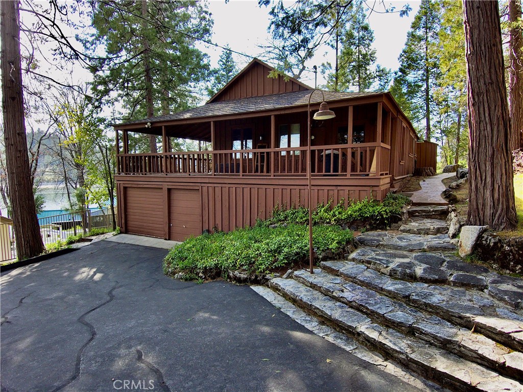 39121 Lake Drive