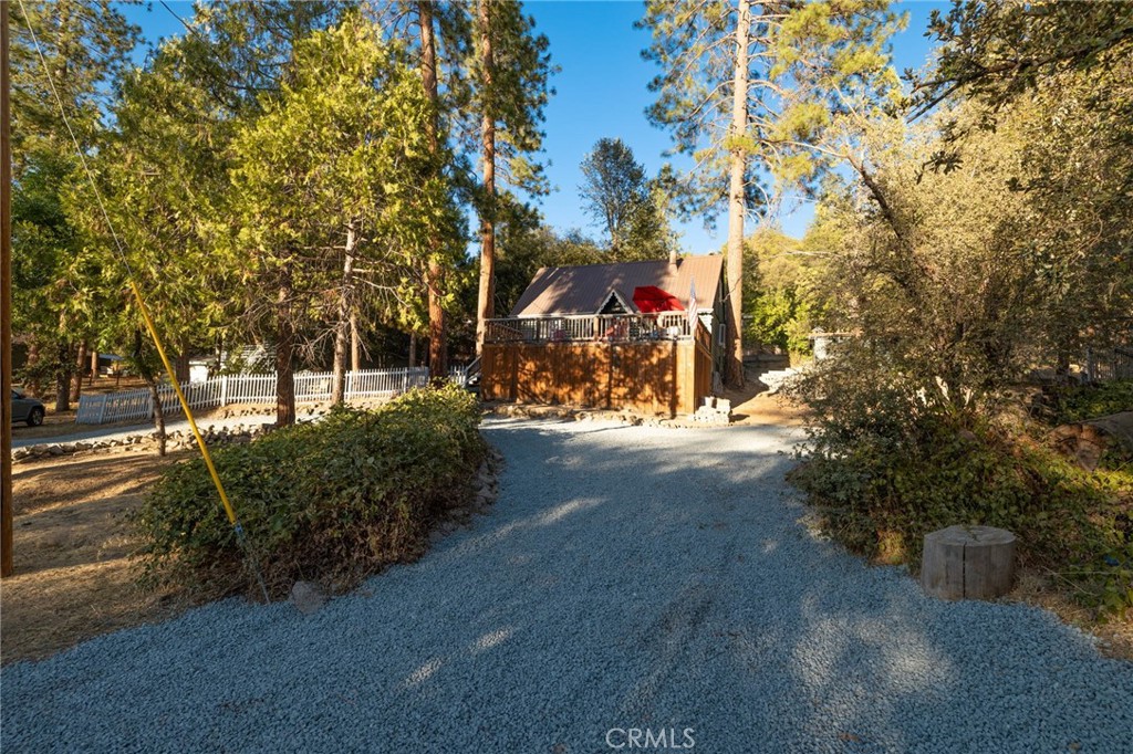 43207 West Sugar Pine Dr