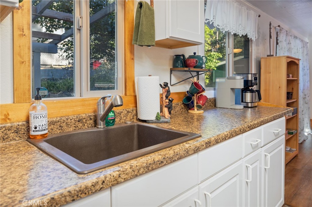 43207 West Sugar Pine Dr