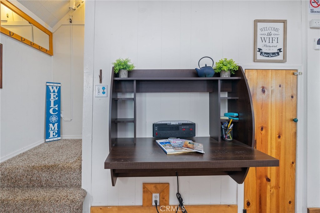 43207 West Sugar Pine Dr