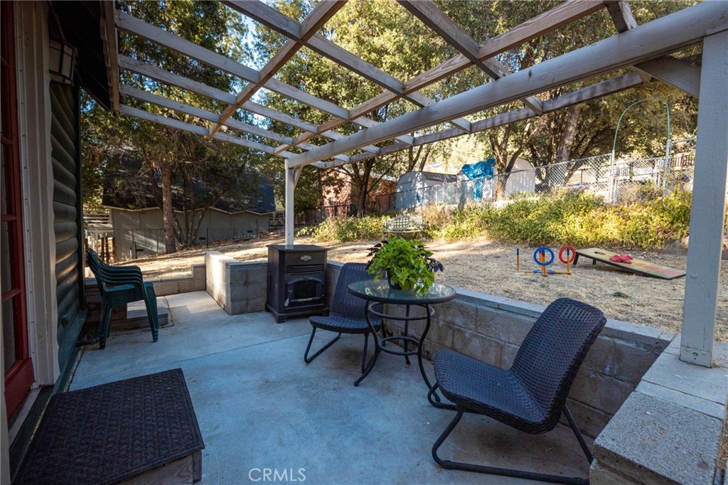 43207 West Sugar Pine Dr