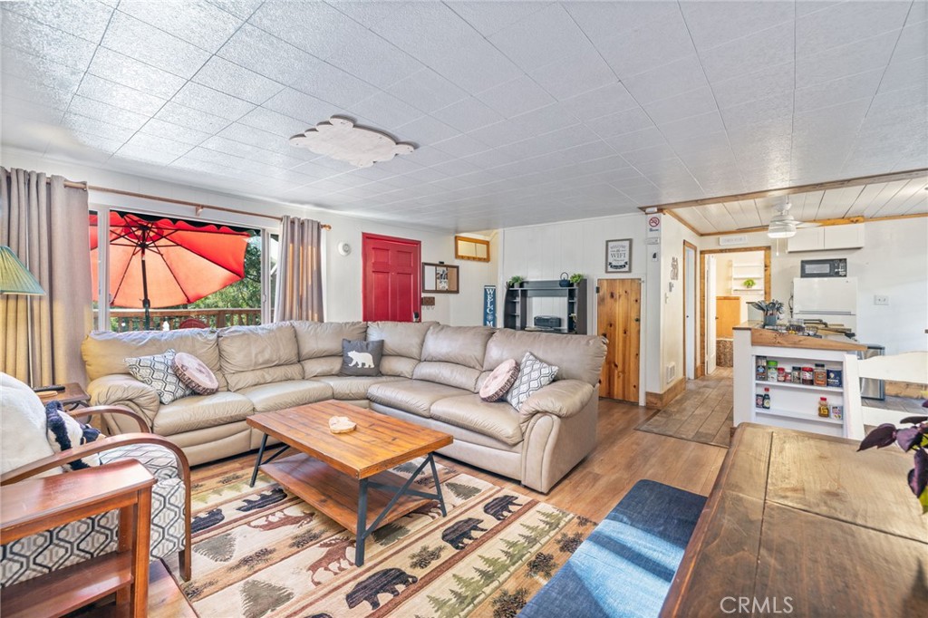 43207 West Sugar Pine Dr