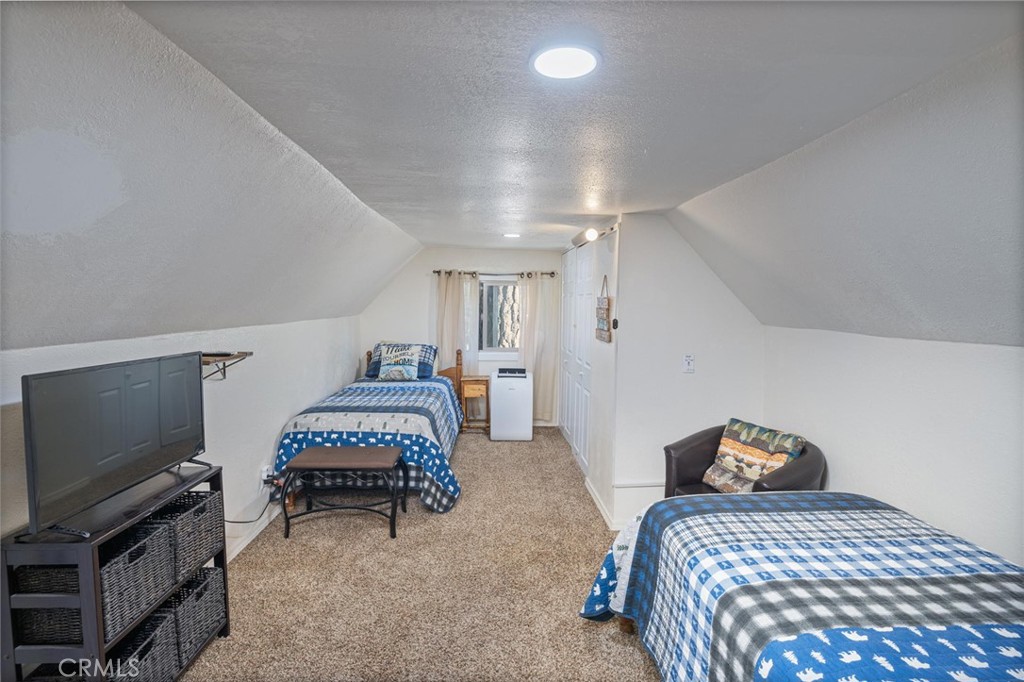 43207 West Sugar Pine Dr