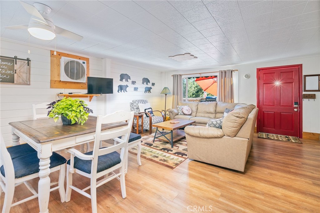 43207 West Sugar Pine Dr