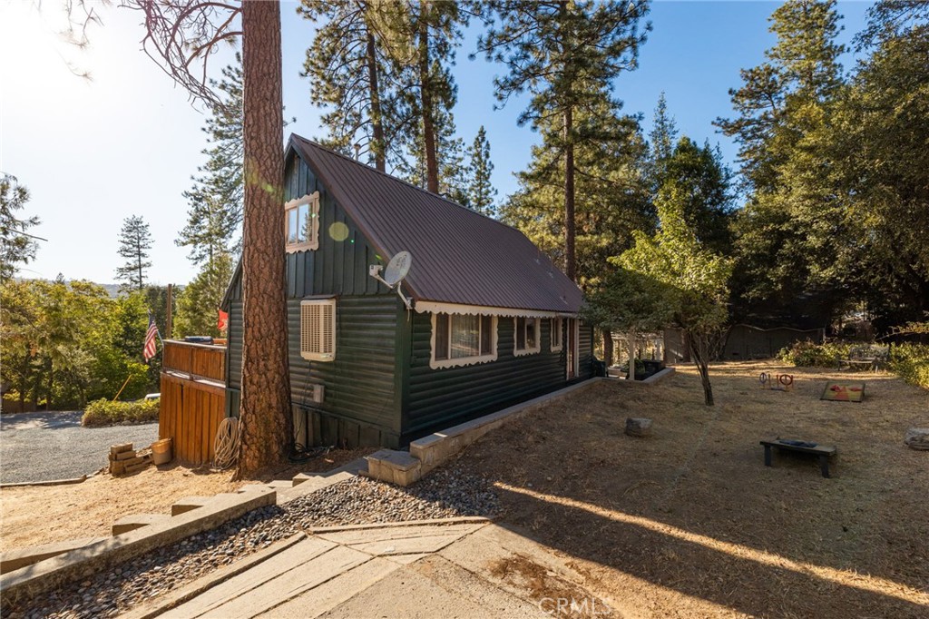 43207 West Sugar Pine Dr