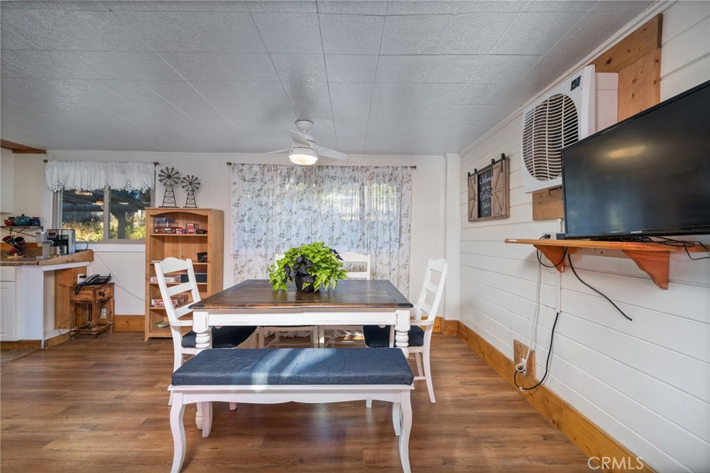 43207 West Sugar Pine Dr