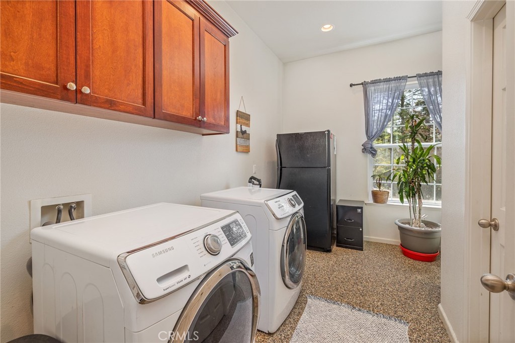 36919 Deer Path Circle