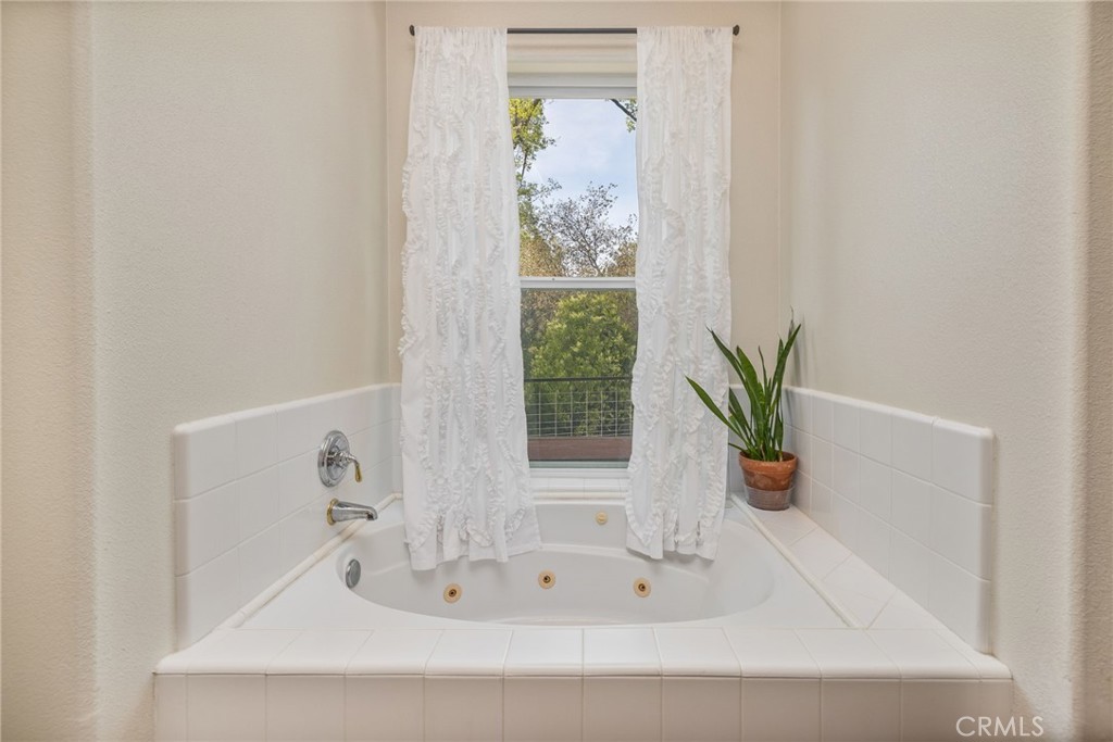 36919 Deer Path Circle