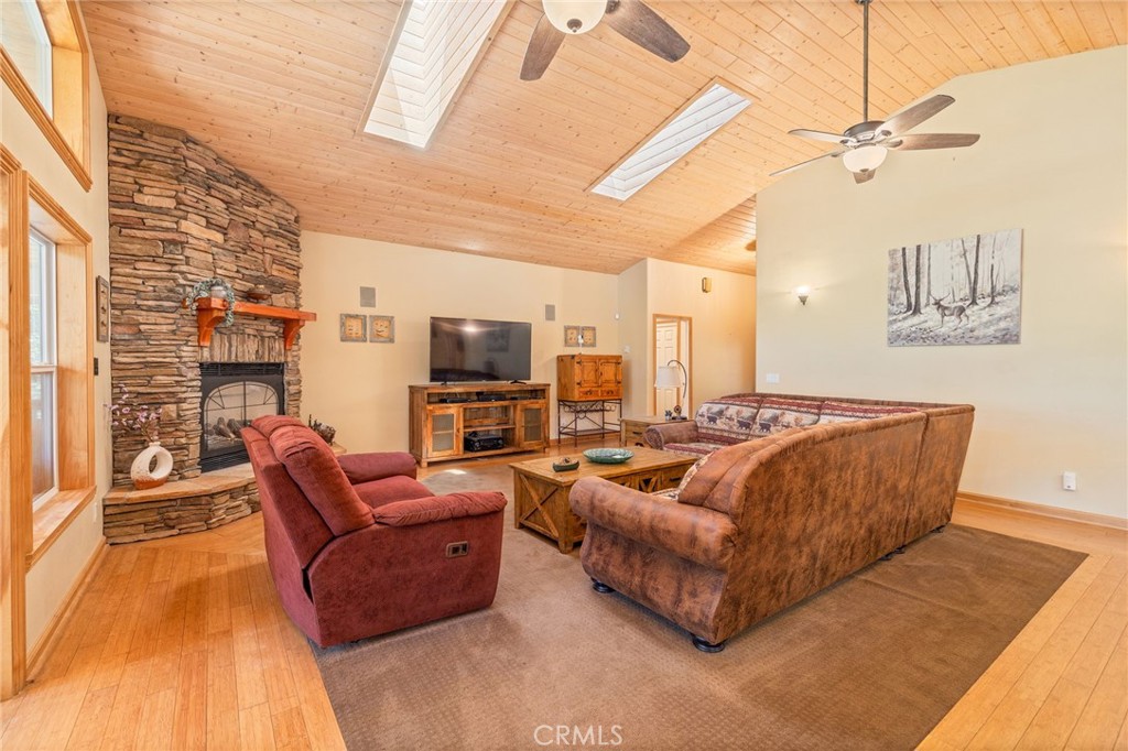 39964 N Cedar Vista