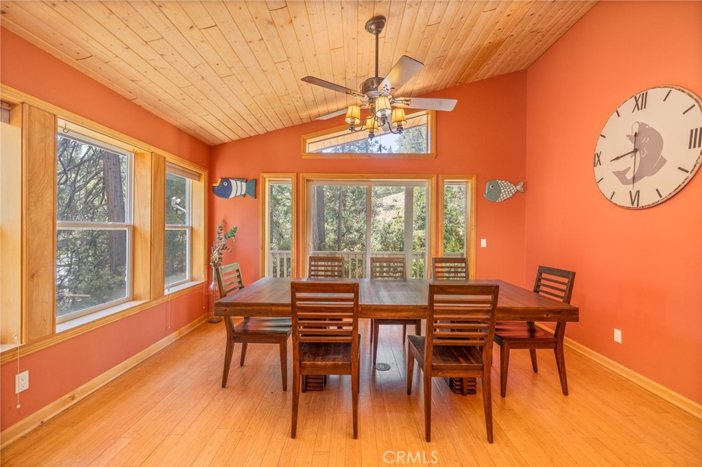 39964 N Cedar Vista