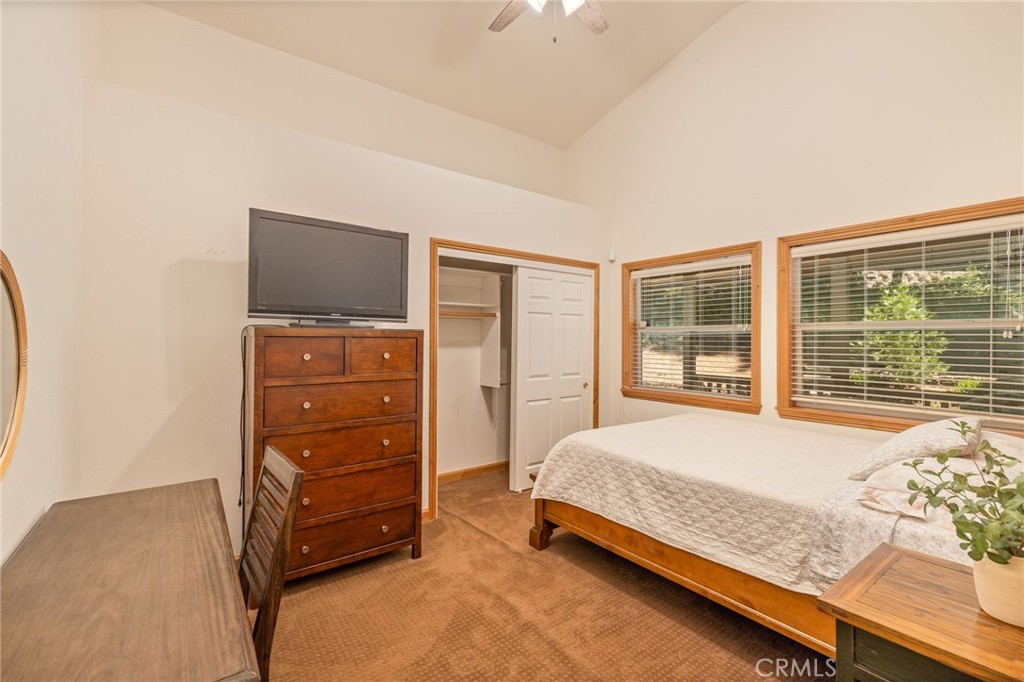 39964 N Cedar Vista