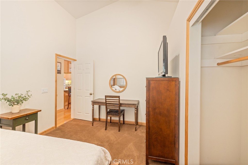 39964 N Cedar Vista