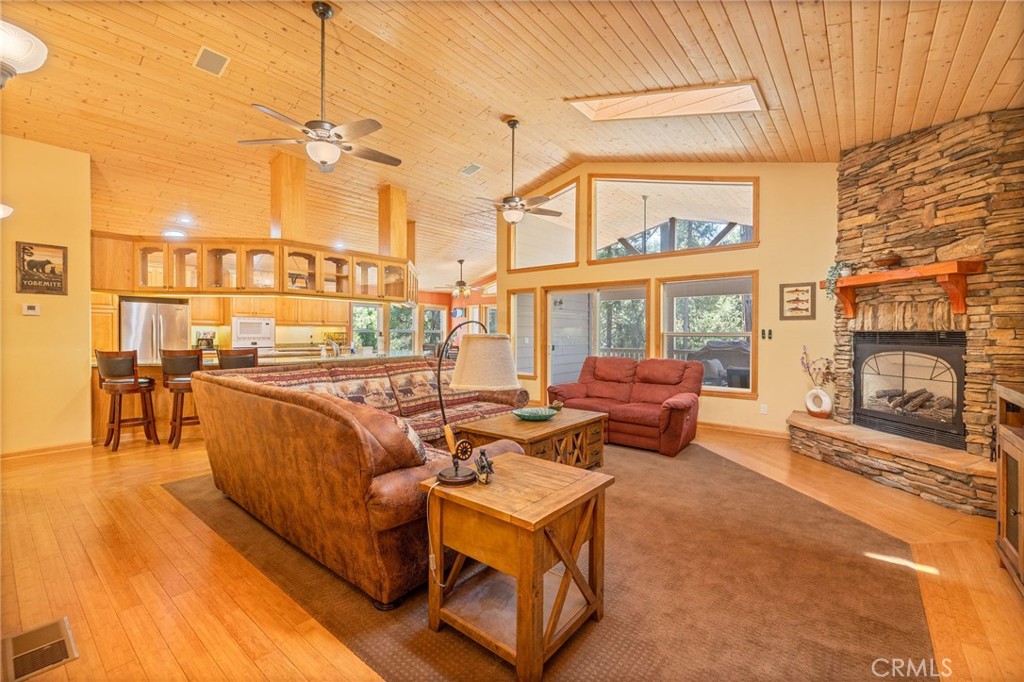 39964 N Cedar Vista