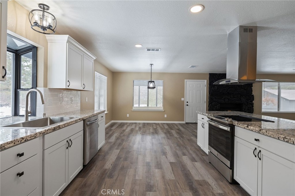 57015 Sunrise Ridge Road