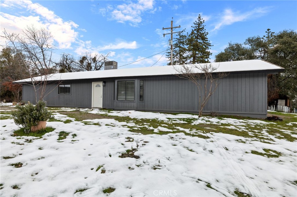 57015 Sunrise Ridge Road