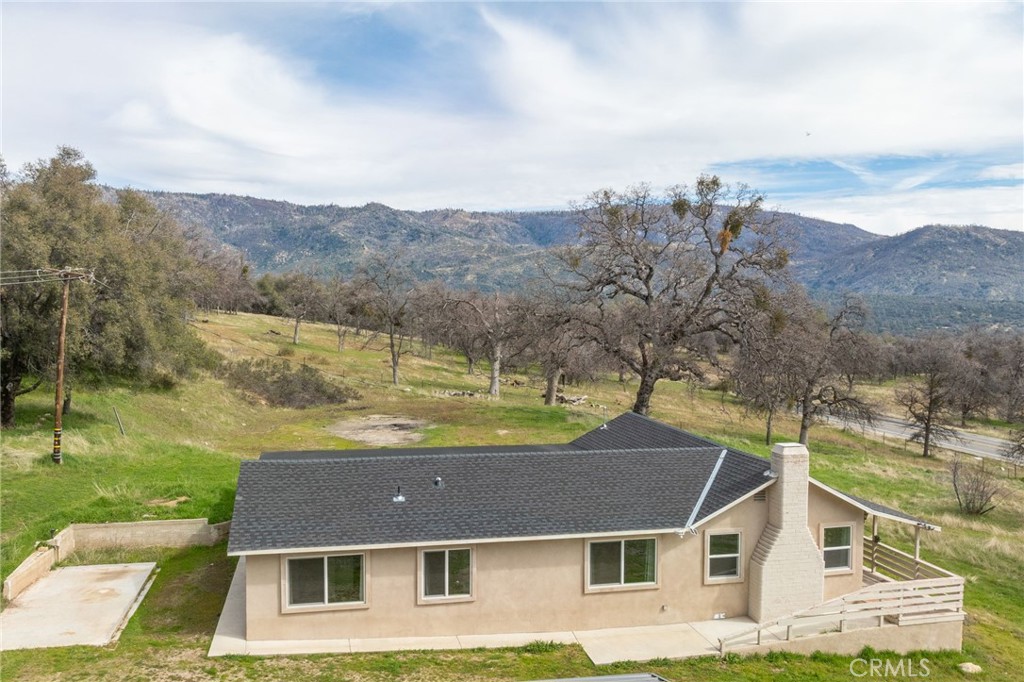 56563 Road 200