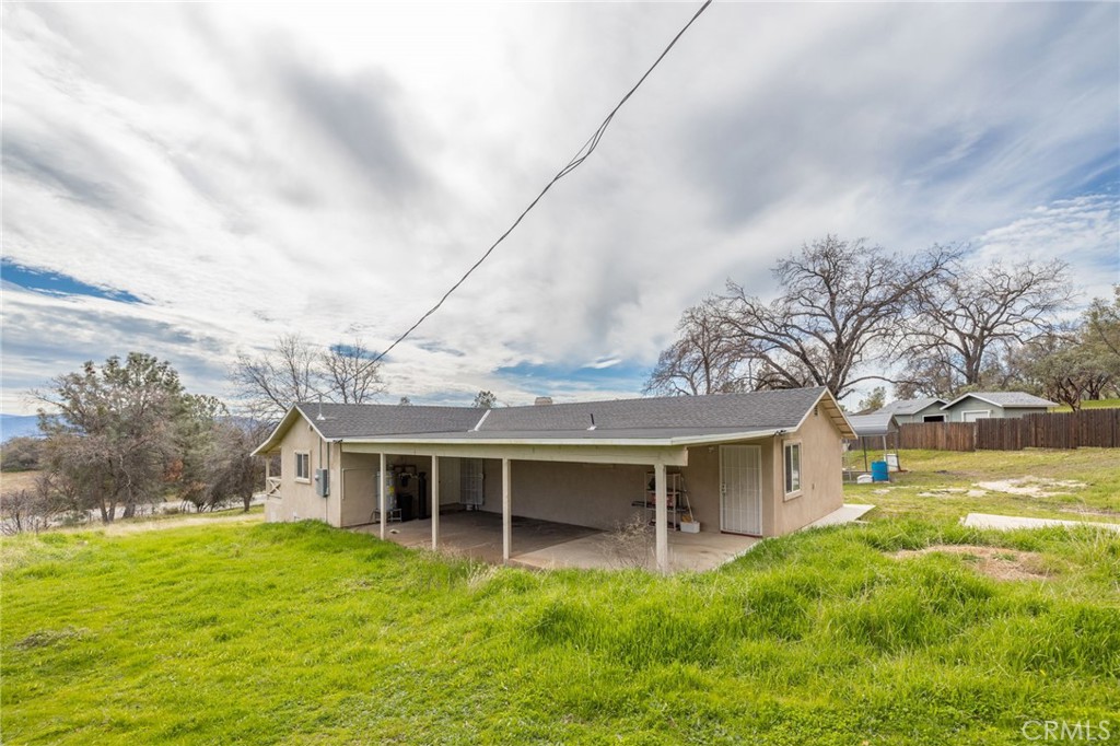 56563 Road 200