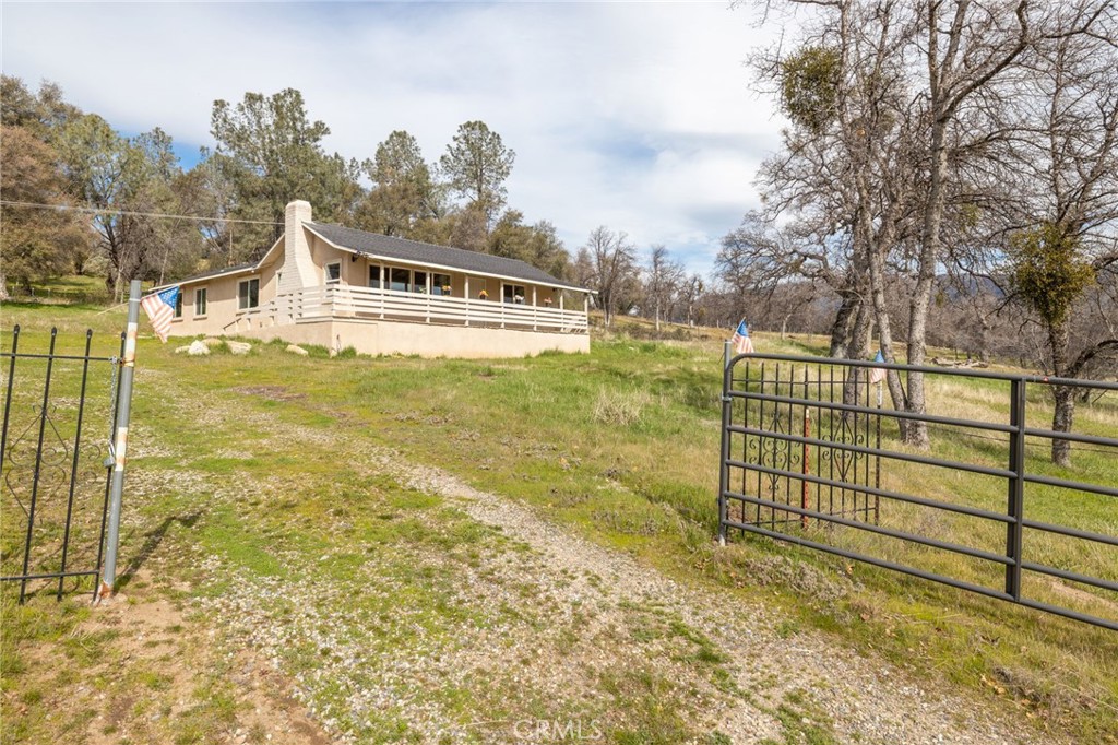 56563 Road 200