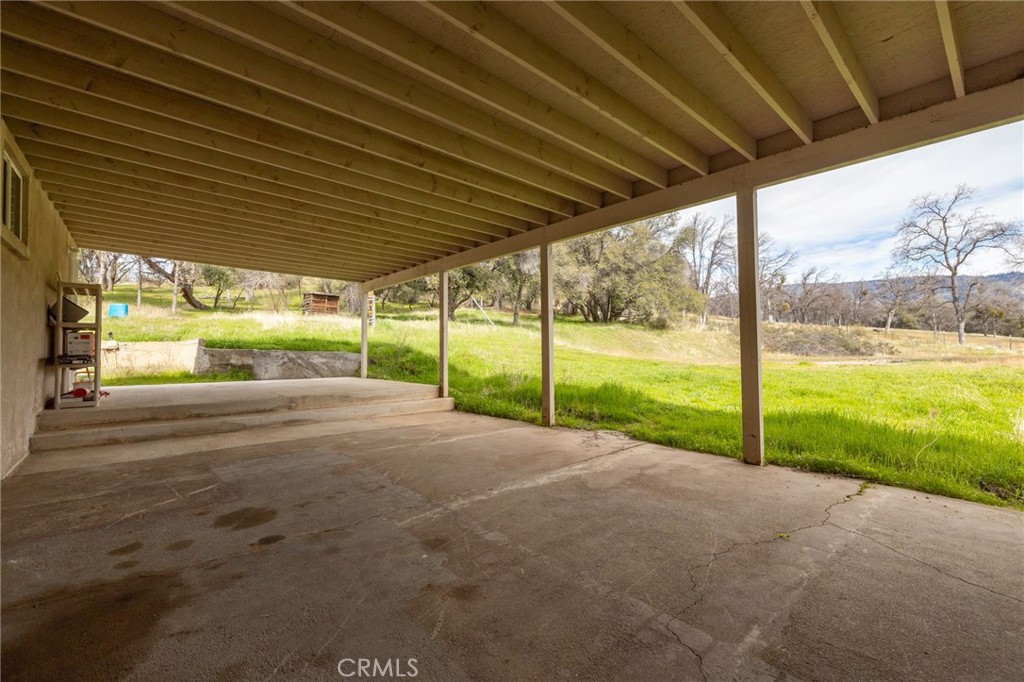 56563 Road 200
