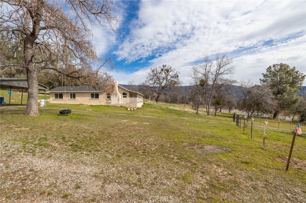 56563 Road 200