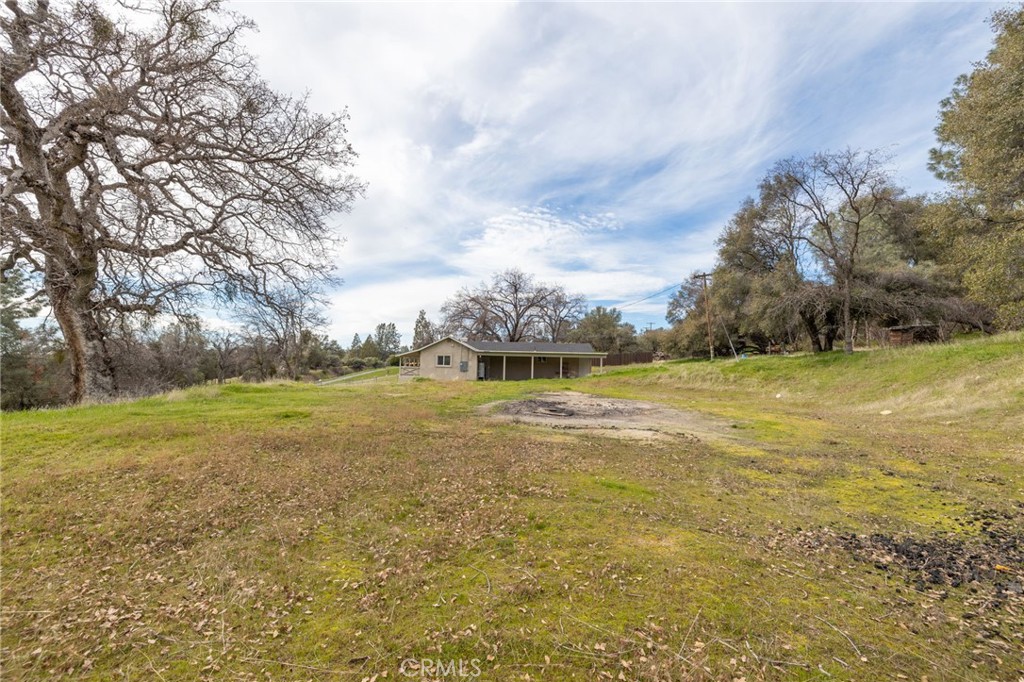 56563 Road 200