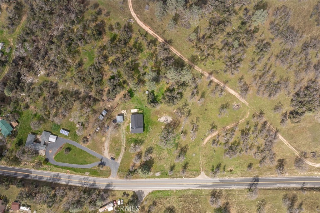 56563 Road 200