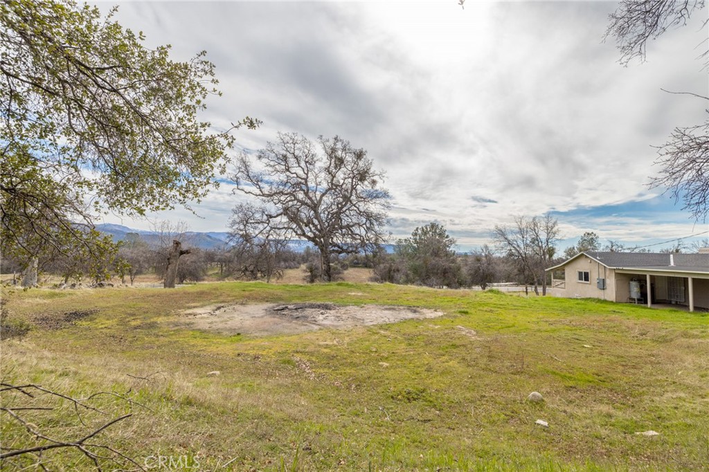 56563 Road 200