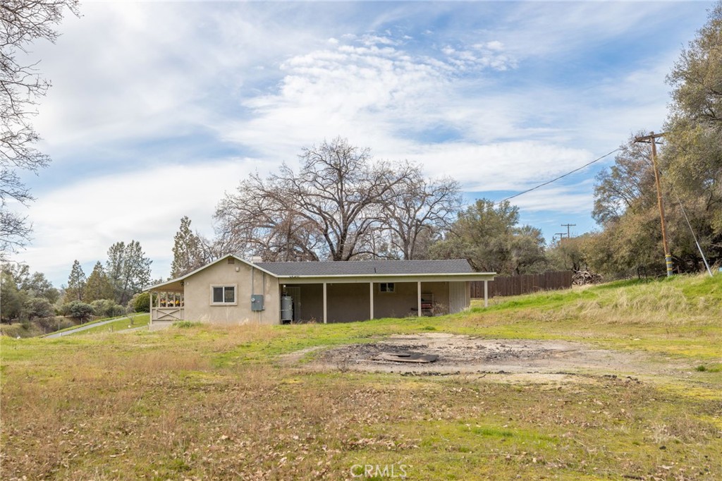 56563 Road 200