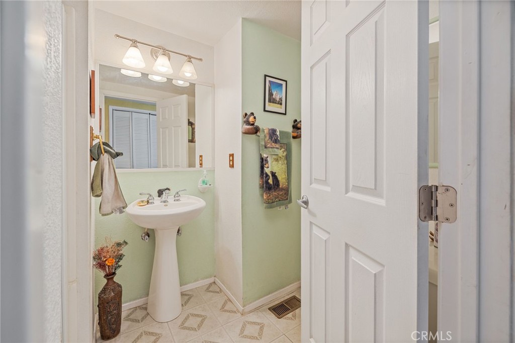 37731 Shoreline Drive