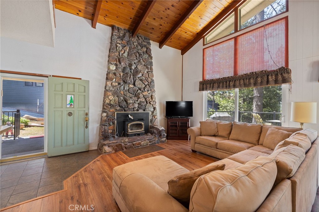 37731 Shoreline Drive