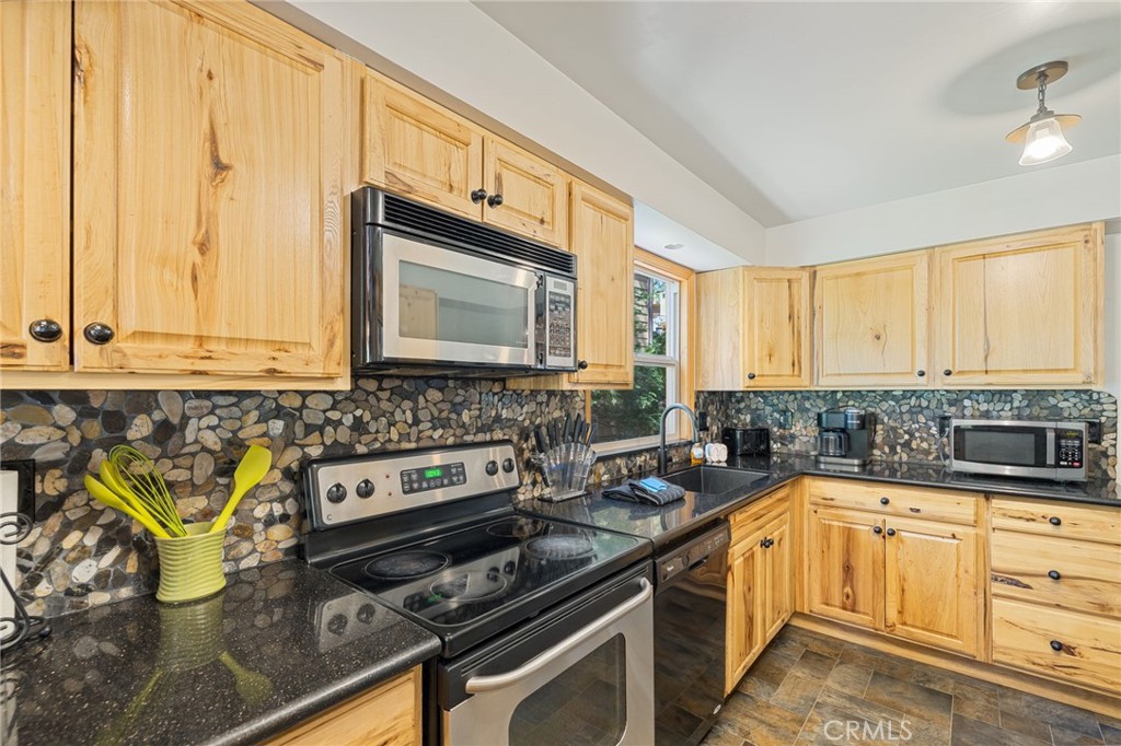 39162 Manzanita