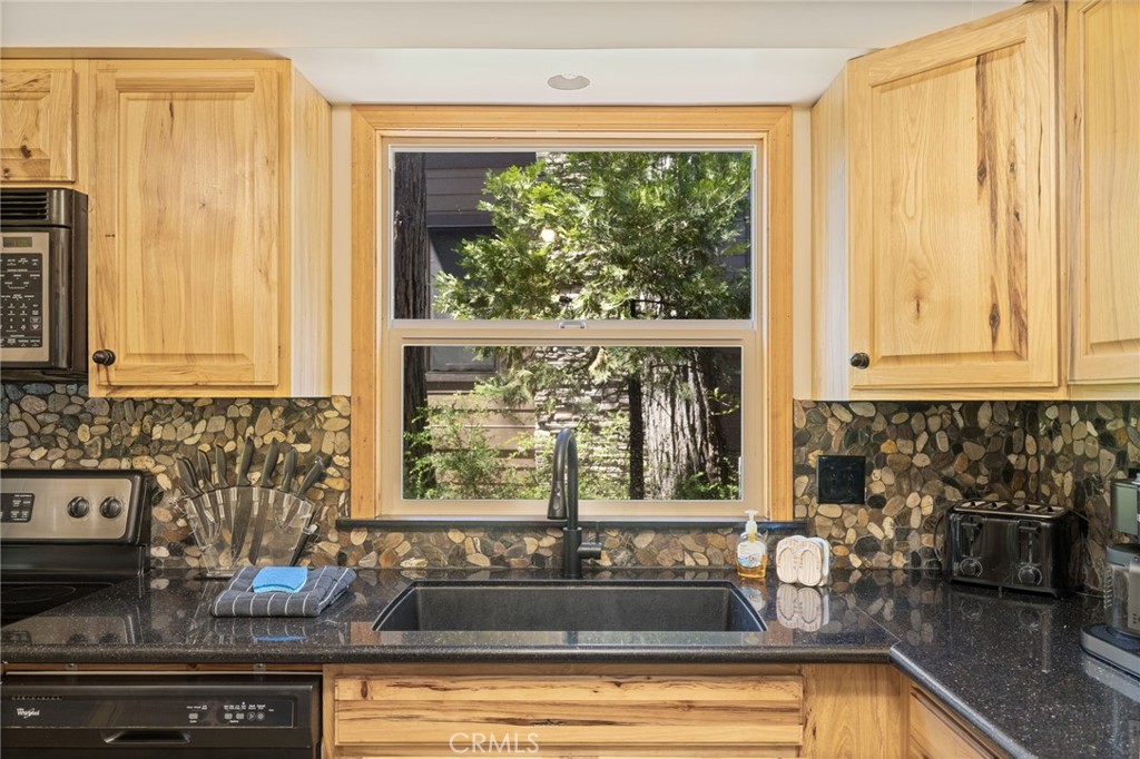 39162 Manzanita