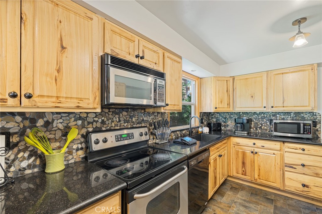 39162 Manzanita