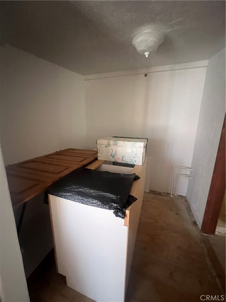 56554 Road 200