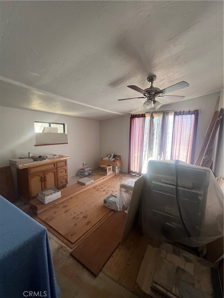 56554 Road 200
