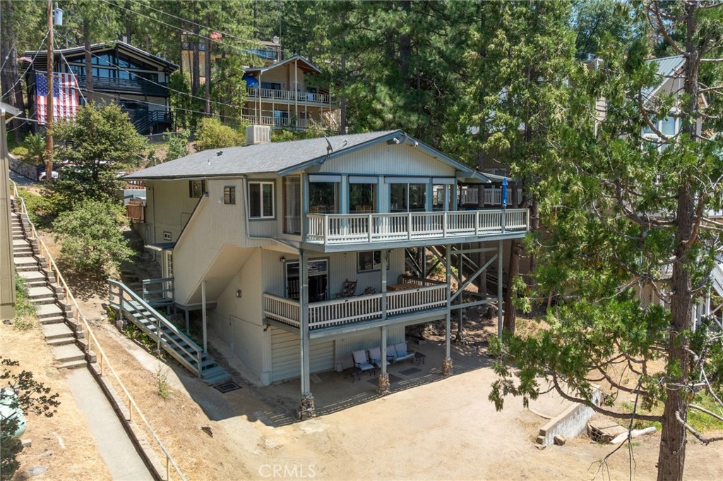 37744 Shoreline Drive