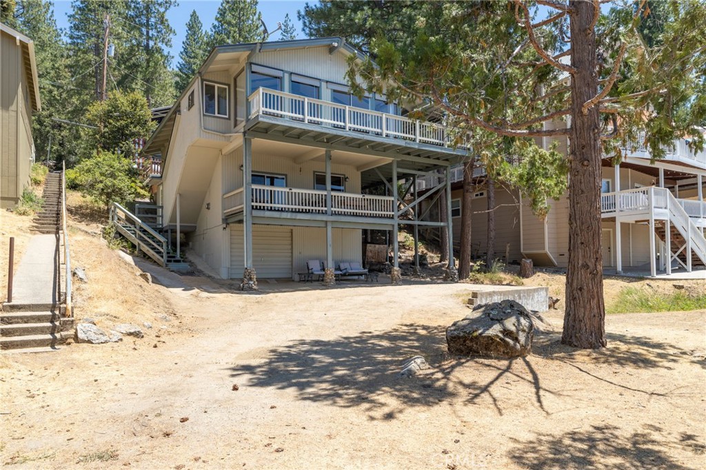 37744 Shoreline Drive