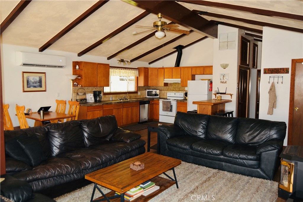 37744 Shoreline Drive